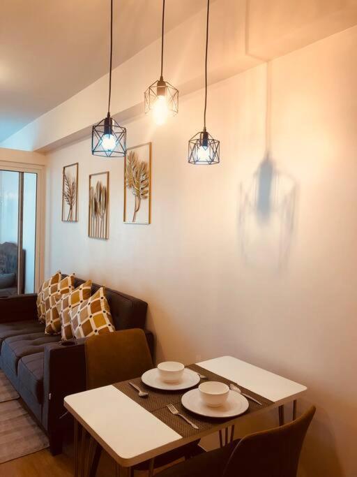 The Celandine By Dmci Homes Caloocan Buitenkant foto
